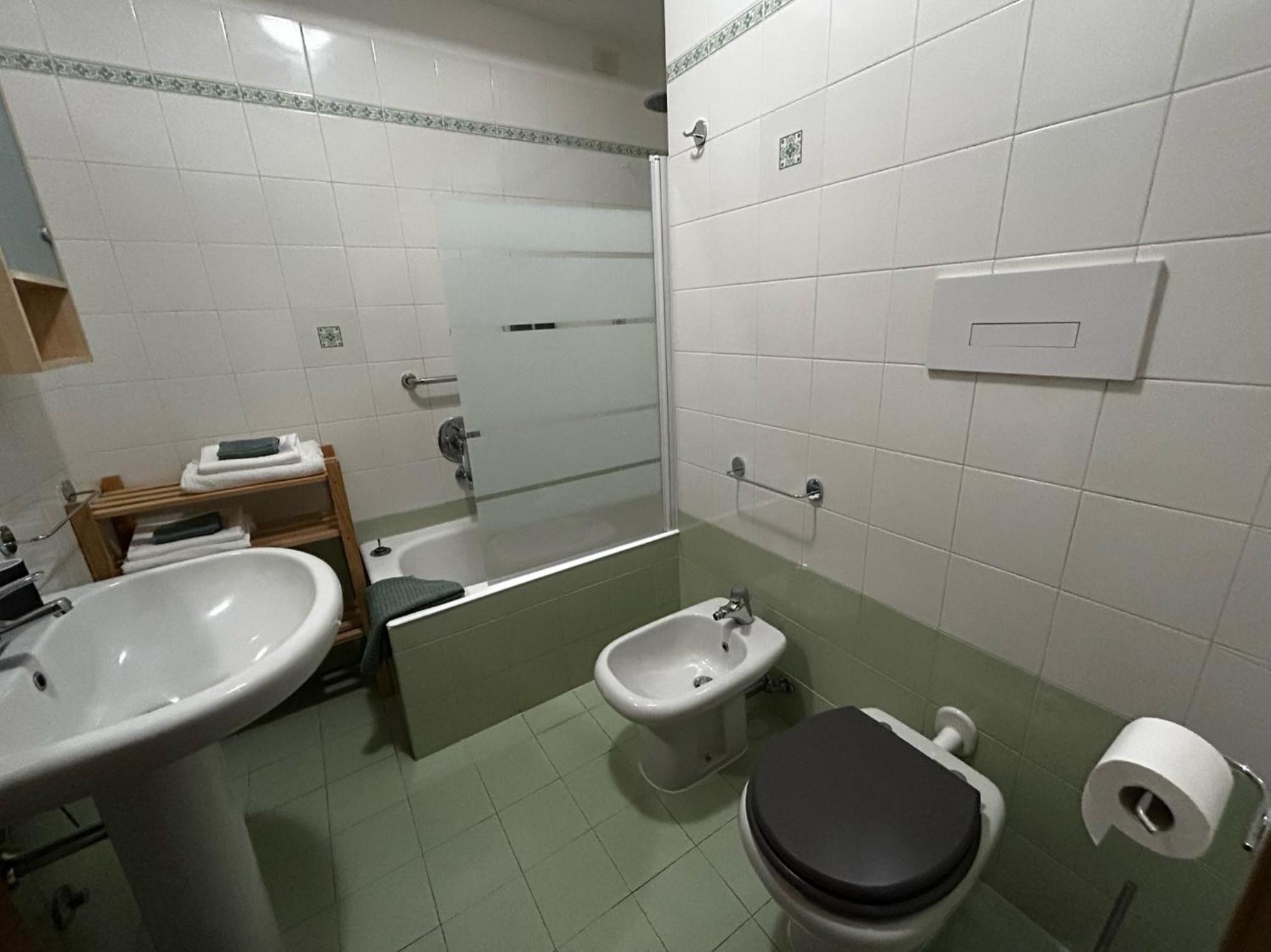 Nutshell Apt Monza Parco, Centro, Policlinico 外观 照片